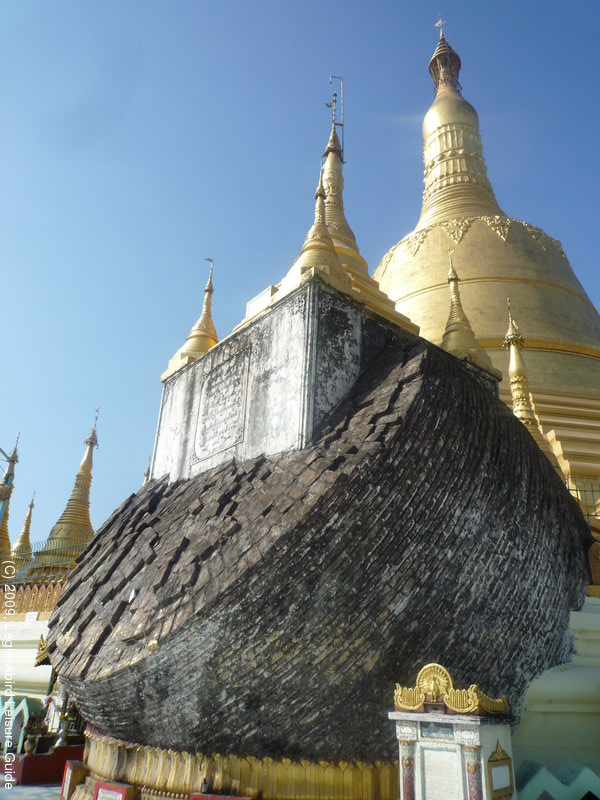 Shwemawdaw Pagoda13